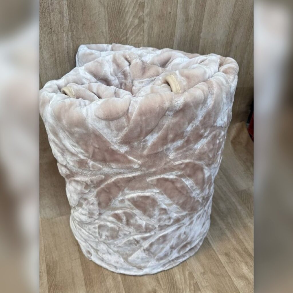 Couverture épaisse 4,5 kg - مانطة ثقيلة 4.5 كيلو