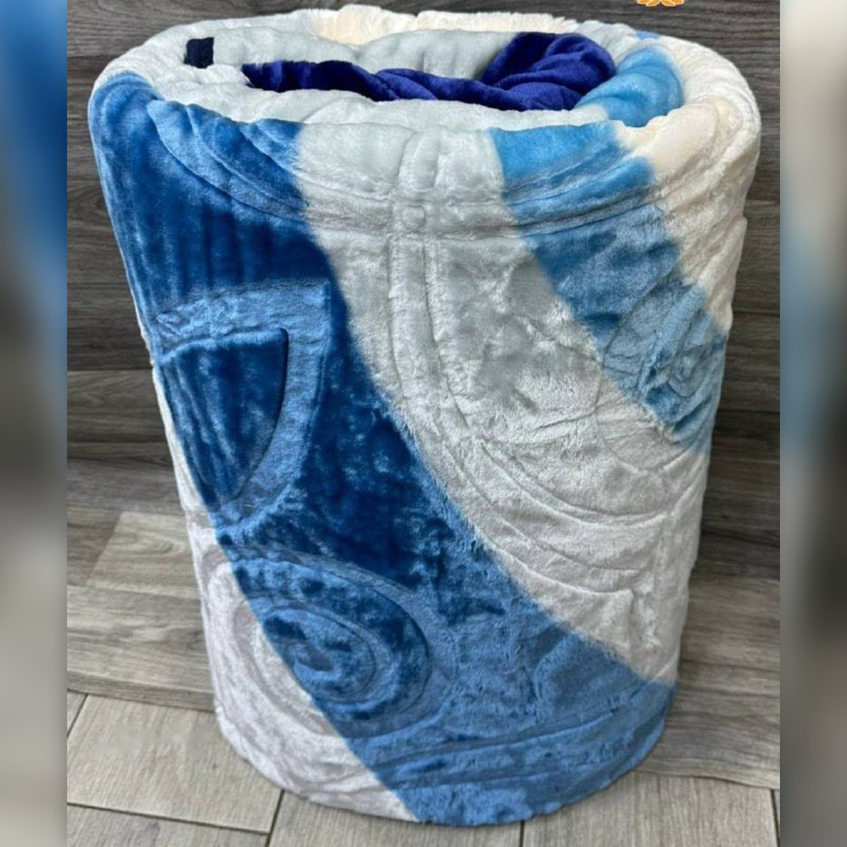 Couverture épaisse OMT, environ 4 kg - مانطة ثقيلة OMT حوالي 4 كيلو