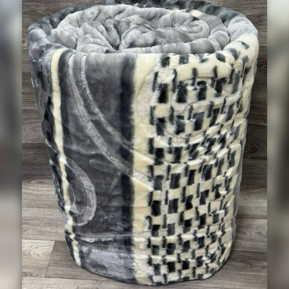 Couverture épaisse OMT, environ 4 kg - مانطة ثقيلة OMT حوالي 4 كيلو